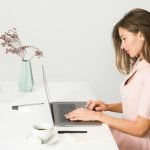 girl-on-laptop